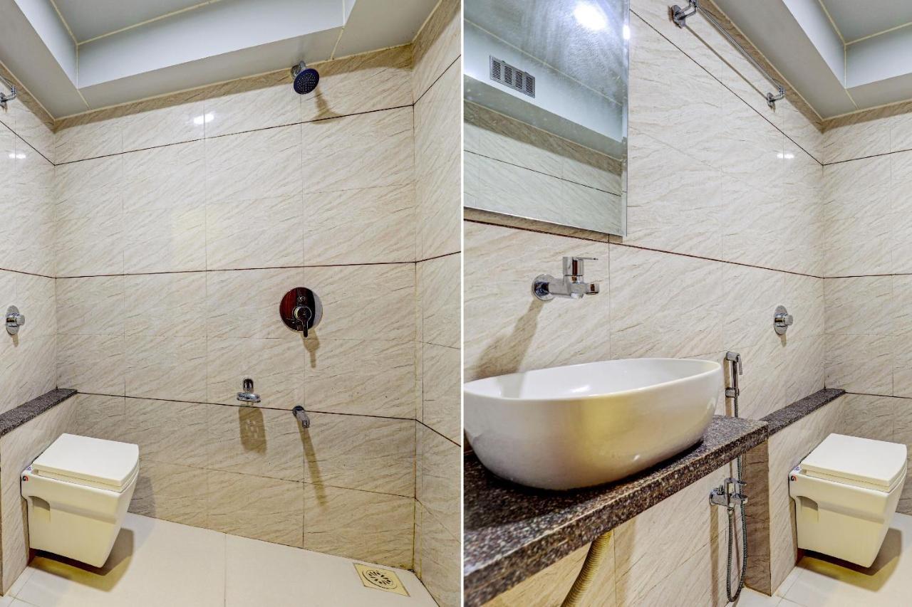 Valsad Oyo 77491 Hotel Shreenath מראה חיצוני תמונה