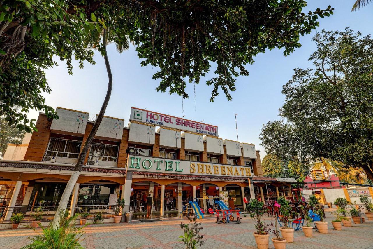Valsad Oyo 77491 Hotel Shreenath מראה חיצוני תמונה